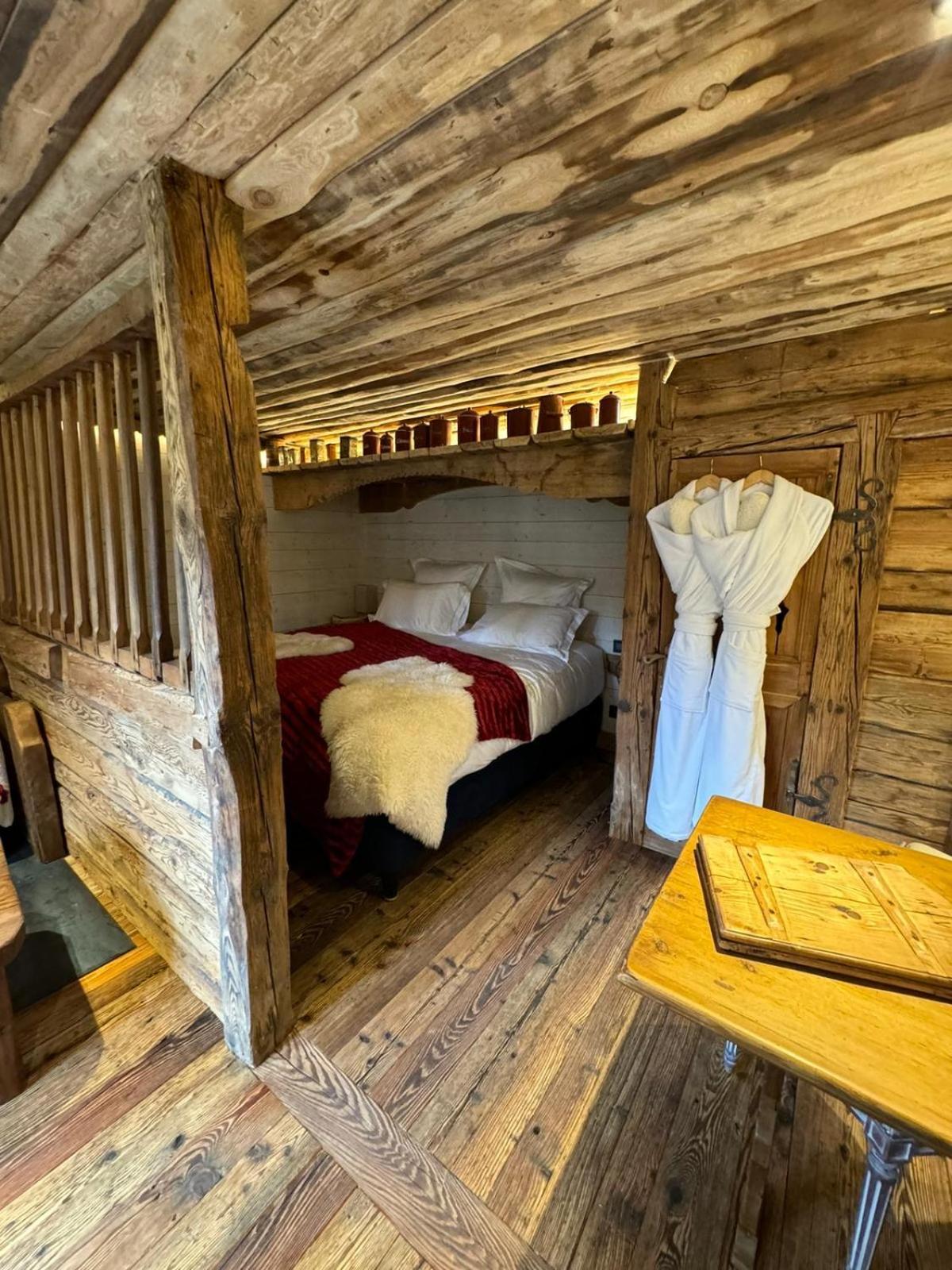 Marc Veyrat Hotel Megeve Luaran gambar