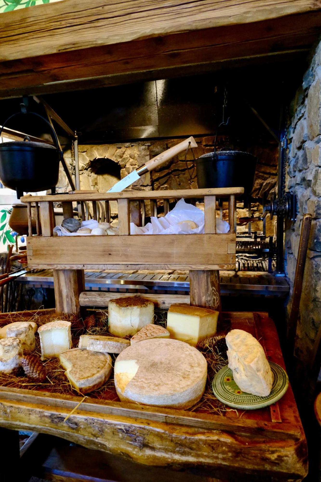 Marc Veyrat Hotel Megeve Luaran gambar