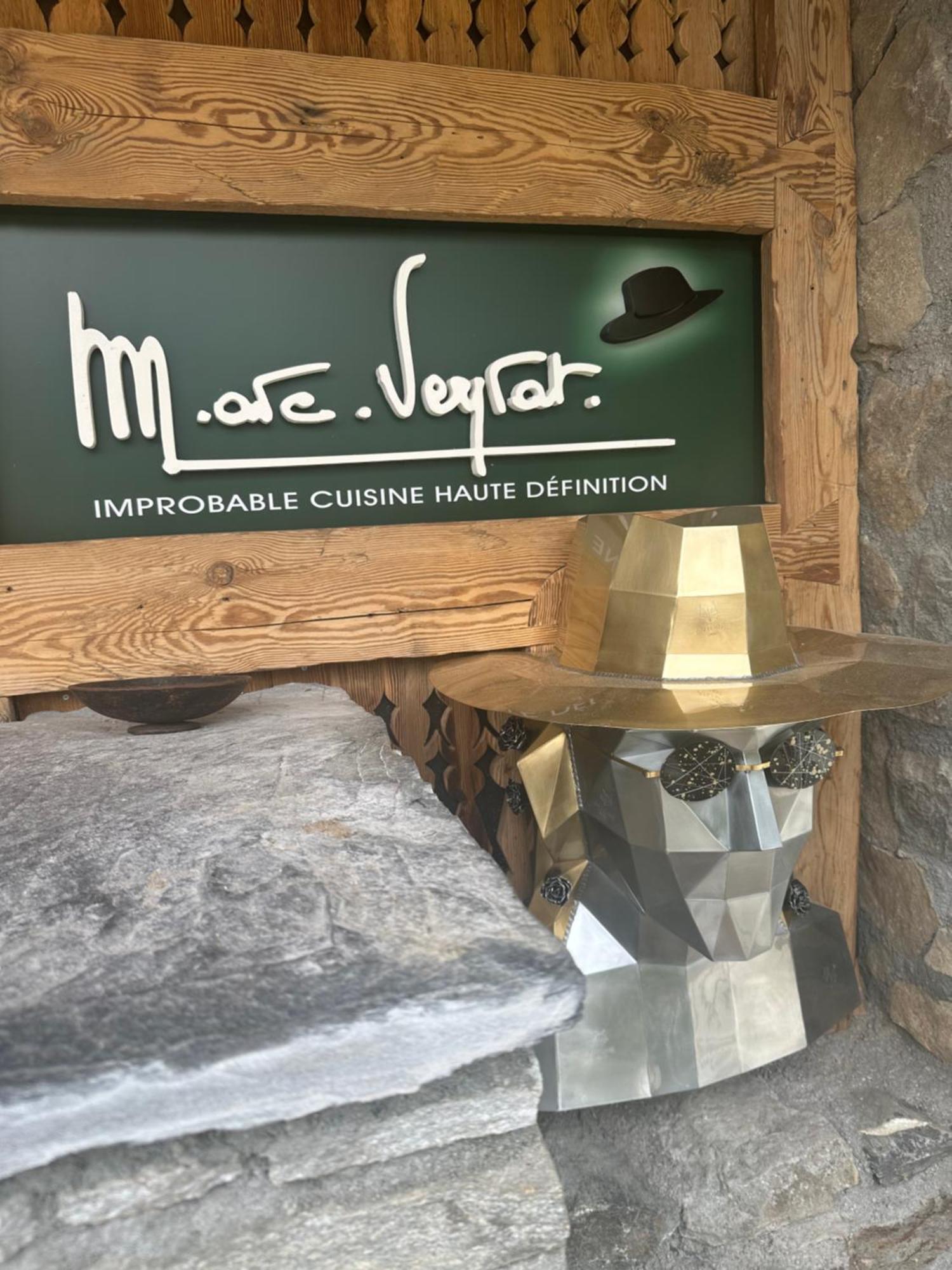 Marc Veyrat Hotel Megeve Luaran gambar